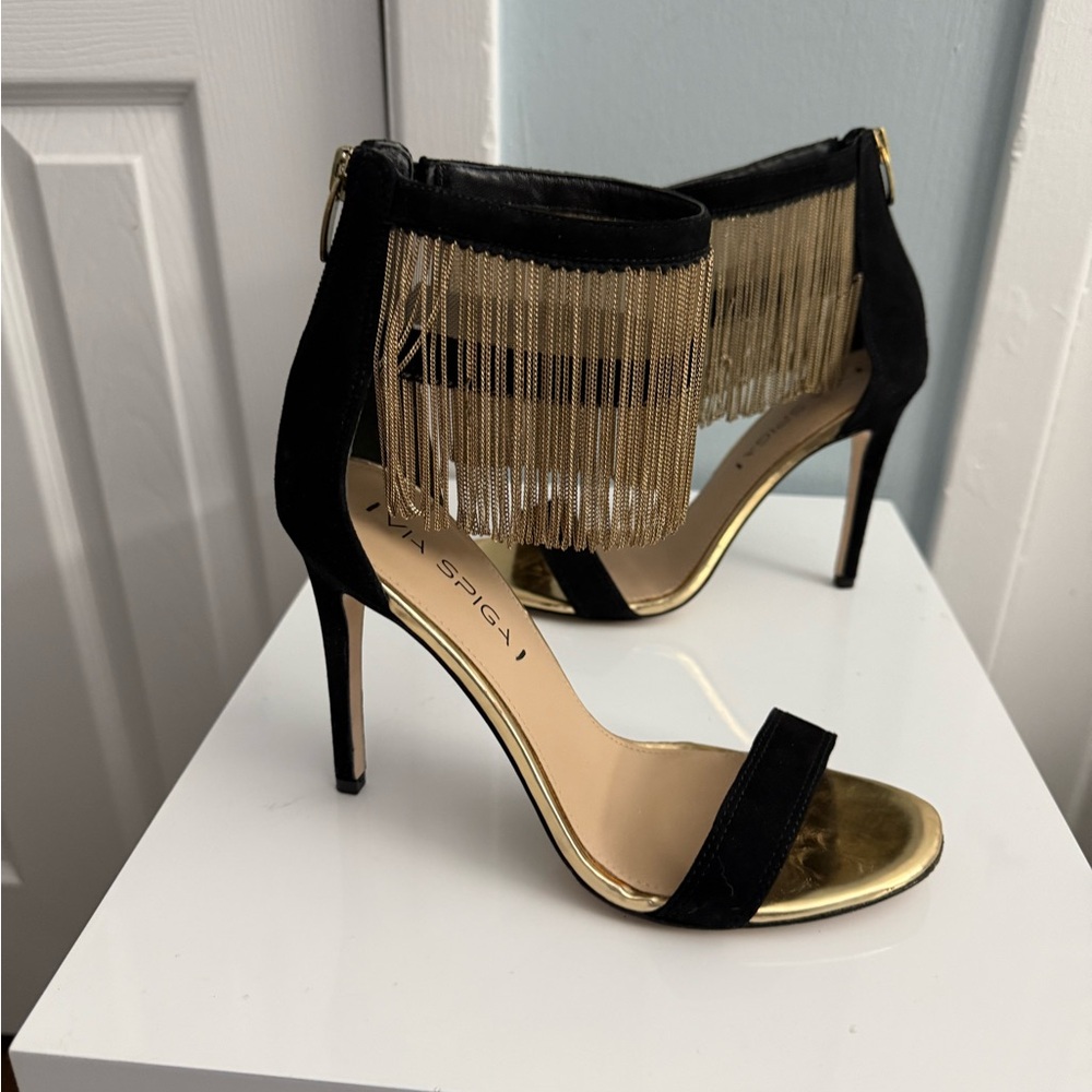 Via Spiga V-Tolsa Black Suede and Gold Chain Heels Size 7